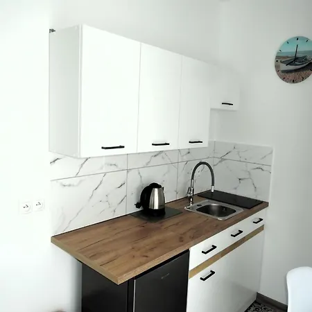 Apartment In Mrze Yno By Sandy Beaches