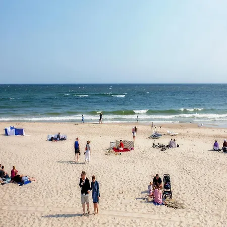 Apartment In Mrze Yno By Sandy Beaches