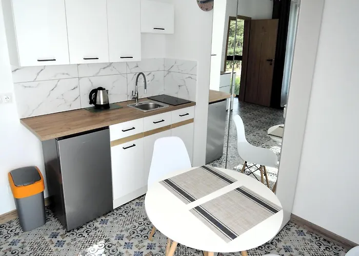 In Mrze Yno By Sandy Beaches * Мжежино